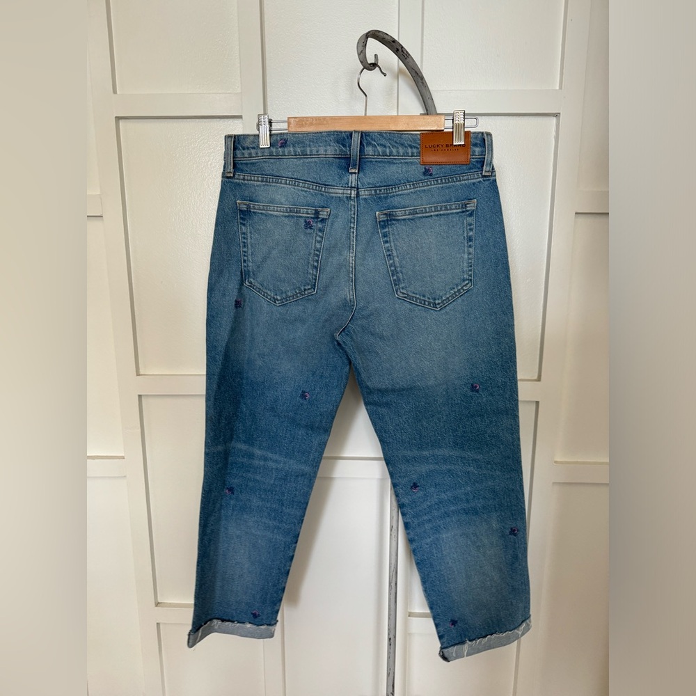 NWOT Embroidered Lucky Brand Mid Rise
Boyfriend Floral Jeans, Sz 6 - Picture 4 of 12